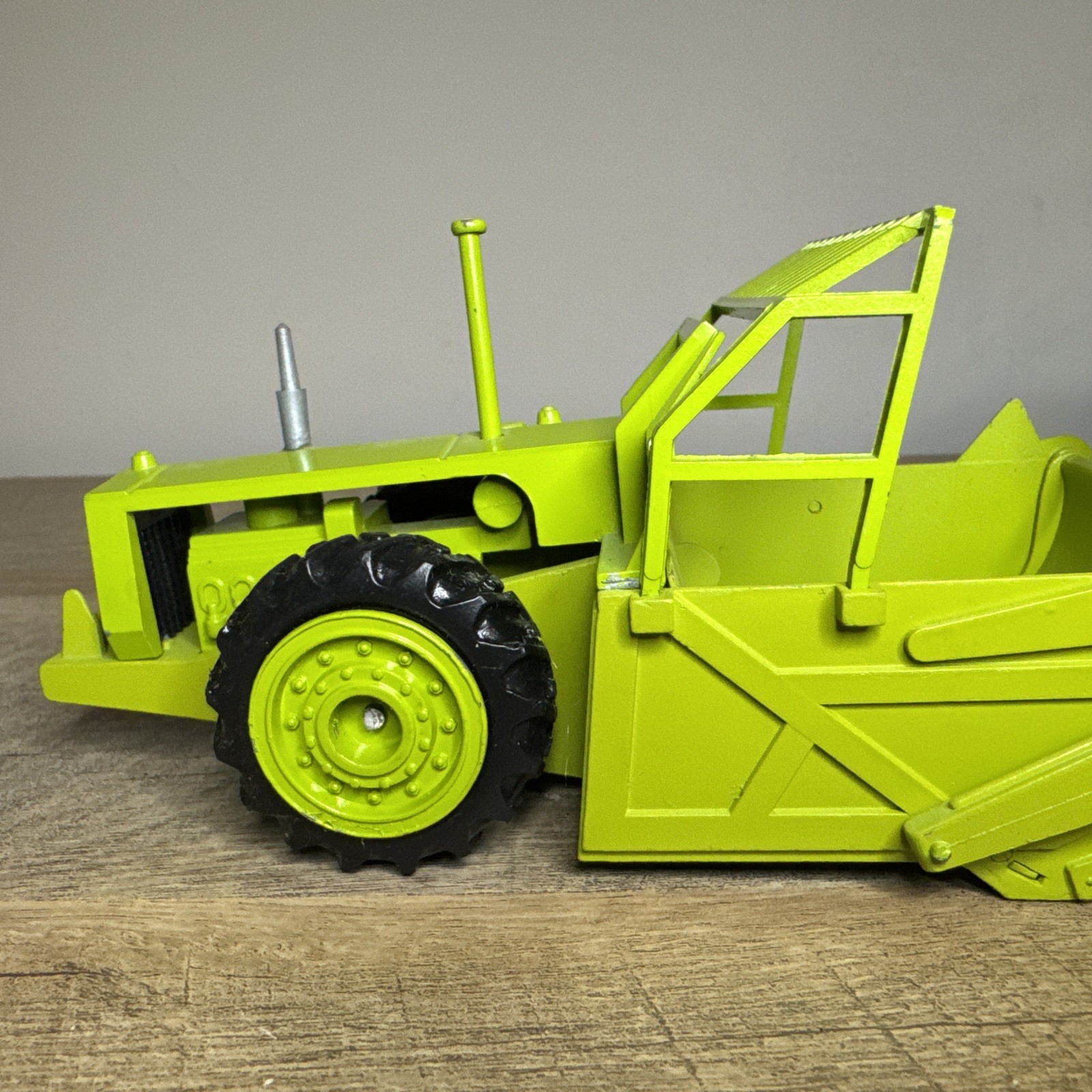 Vintage Conrad GM Terex Scraper TS-14B DieCast 1:40 Scale – Made in W. Germany