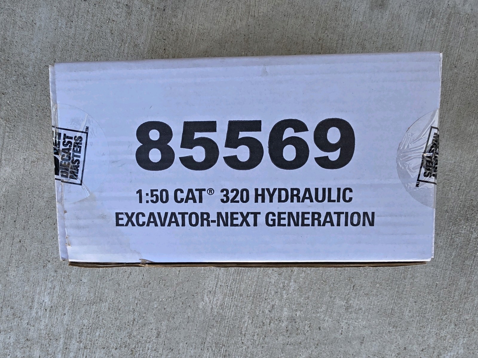 Cat 320 Excavator – Next Generation Diecast Masters 1:50 Scale Model #85569 New