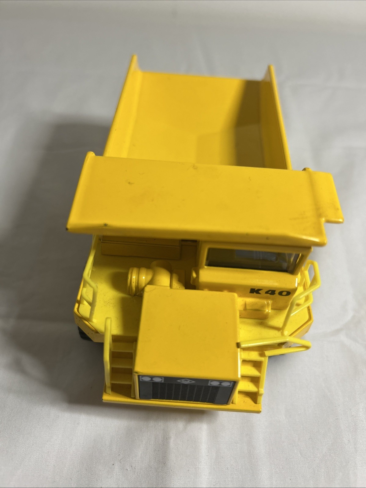 1/40 NZG 407 O&K K40 Mining Dump Truck (B)