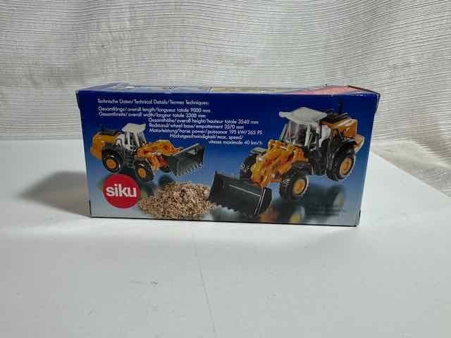 Siku Four Wheel Loader #1873 Nib Collectors Quality Condition