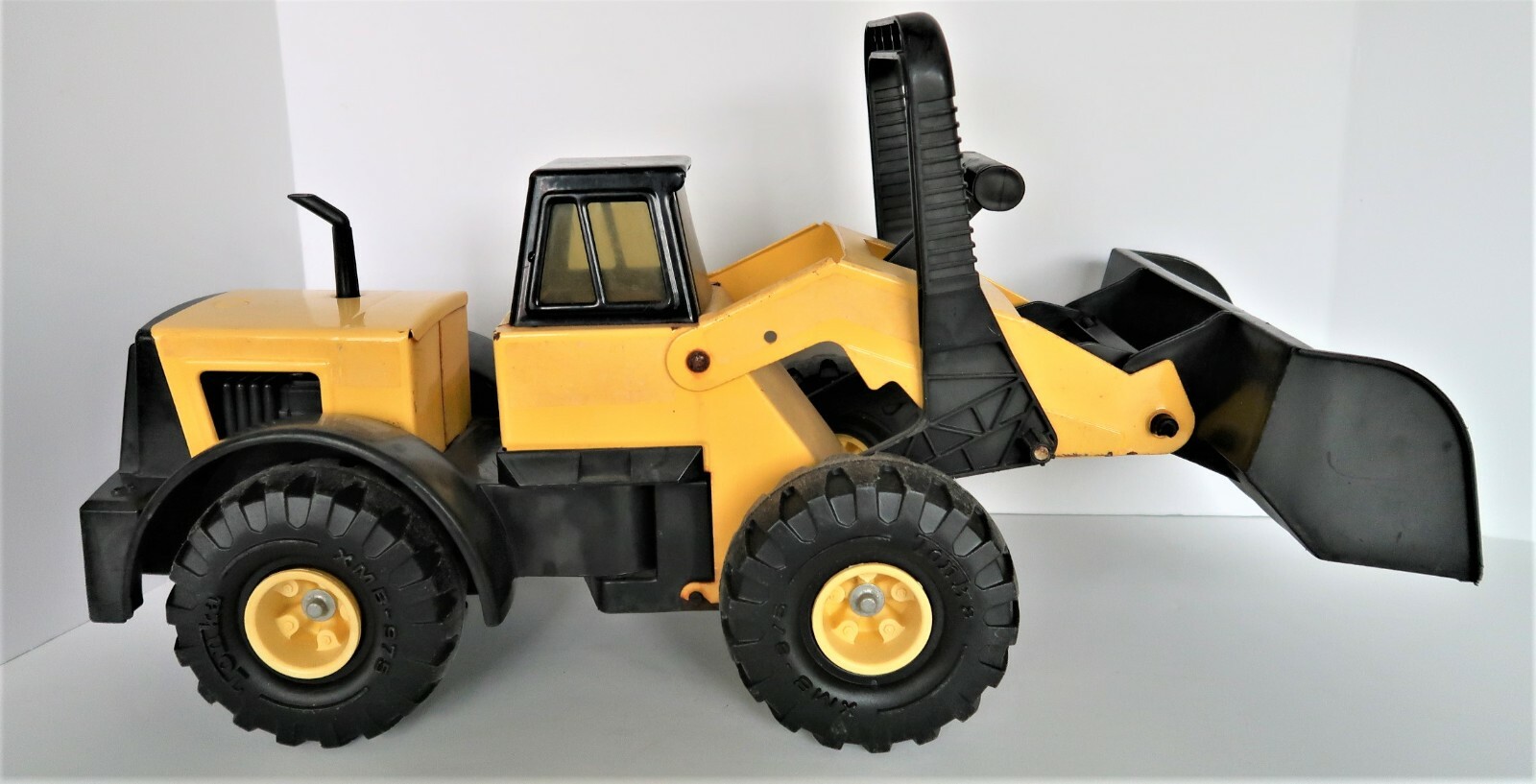 Tonka “Mighty 728” Front End Loader Hasbro 1999