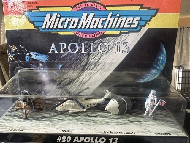 Micro Machines Set – APOLLO 13 Moon Capsule Space HH-53C Astronauts Lunar Module