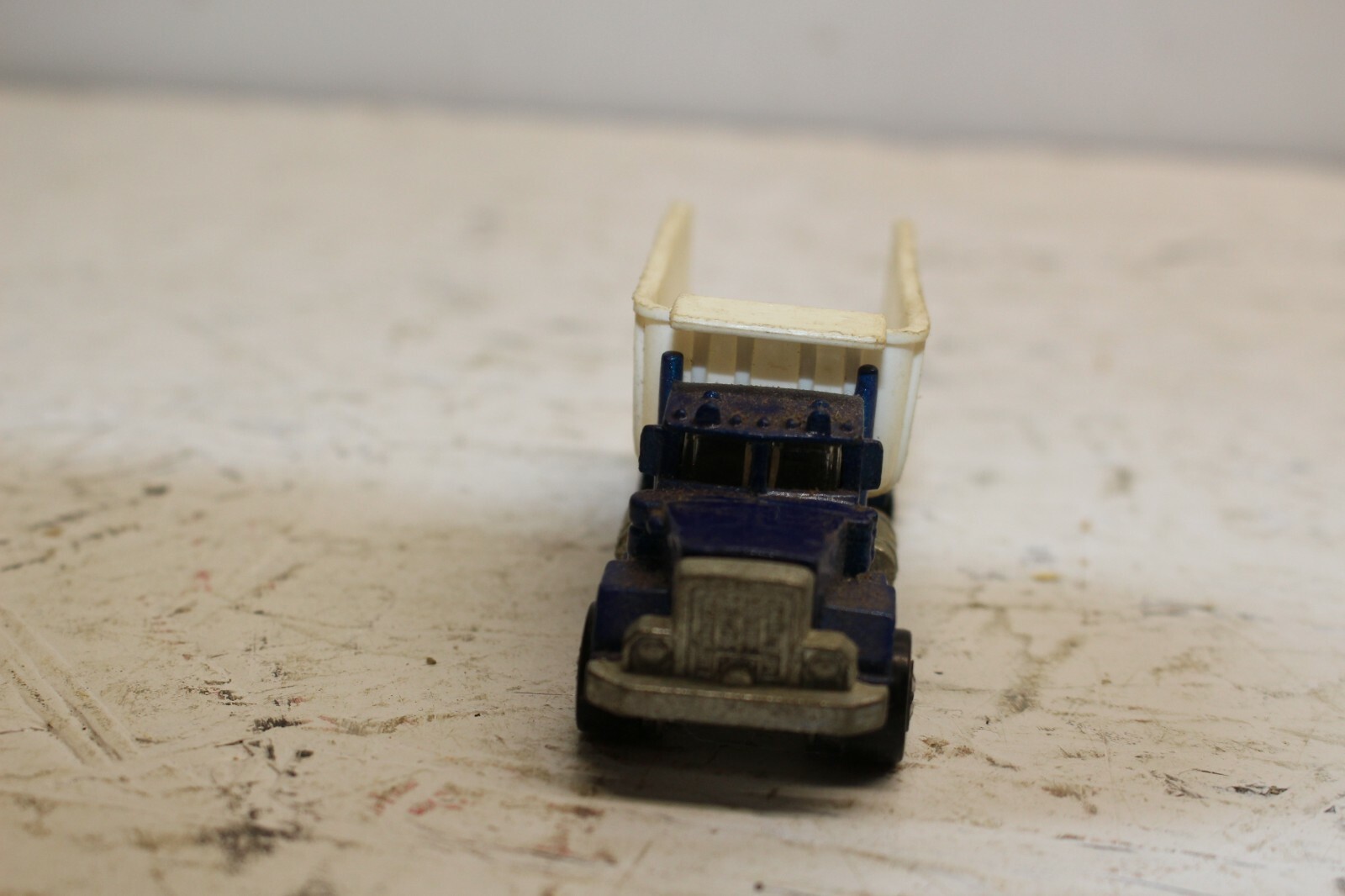 1979 Hot Wheels Peterbilt Semi Truck Dump Truck Blue. Vintage used (10)