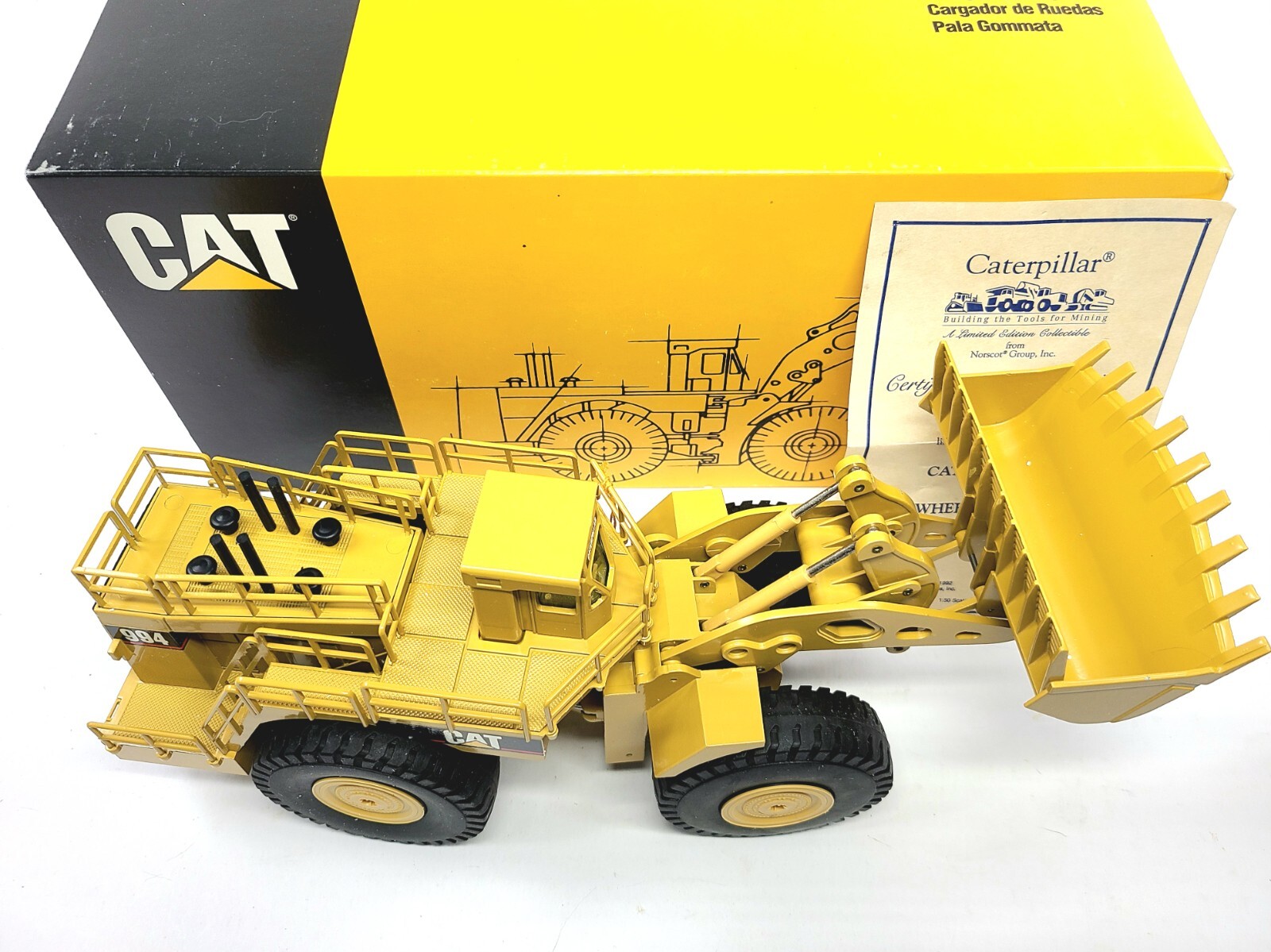 Caterpillar Cat 994 Wheel Loader – NZG 1:50 Scale Diecast Model #366 New