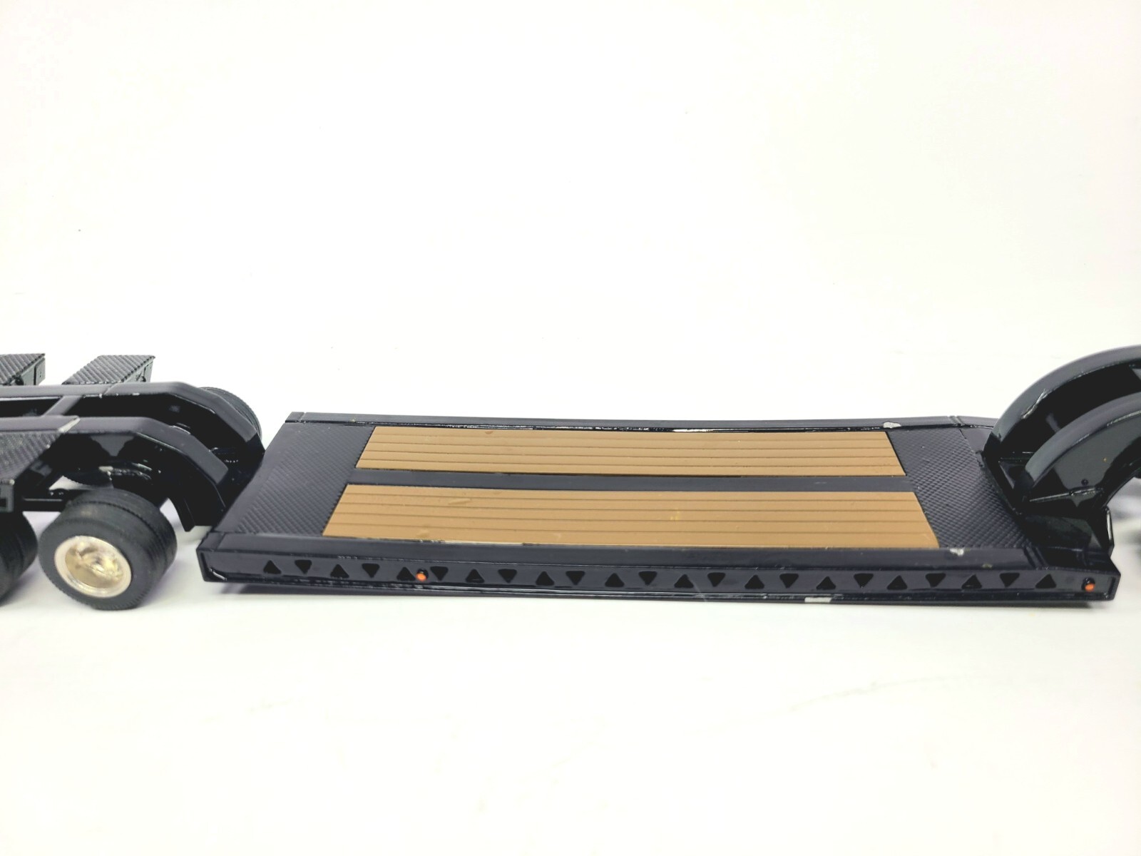 Trail King 2x2x2 Low Loader Trailer – Black ASAM Smith 1:48 Scale Diecast Model