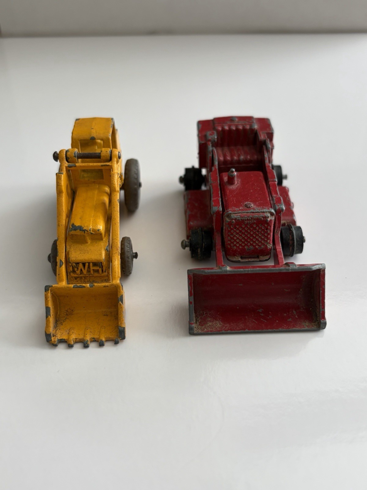 Vintage 1960’s Lesney Matchbox Lot of 2 Excavator #58 & Front End Loader #24