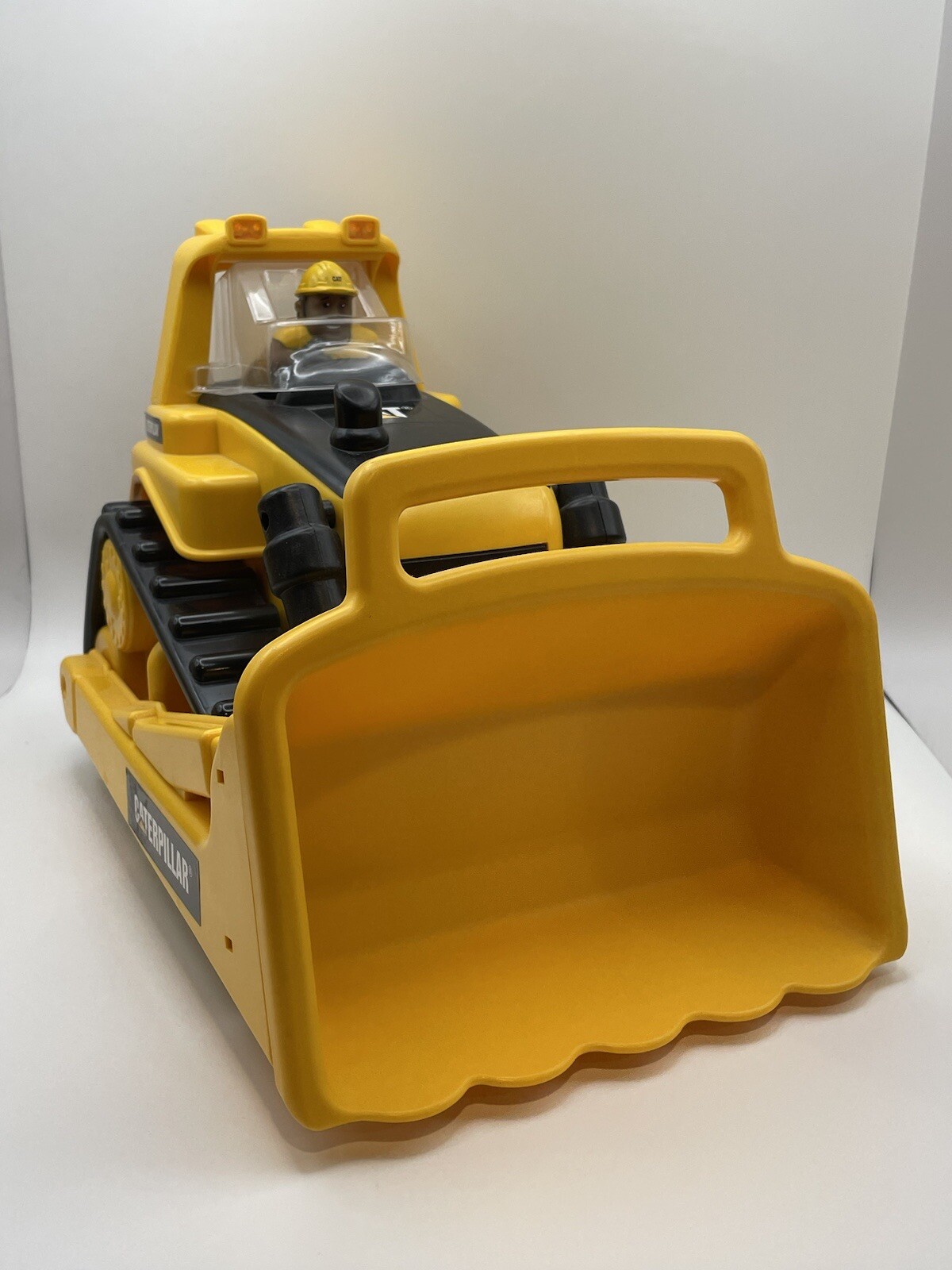 Retired CAT Caterpillar Bulldozer Loader Sounds Lights Motion Gift Holiday
