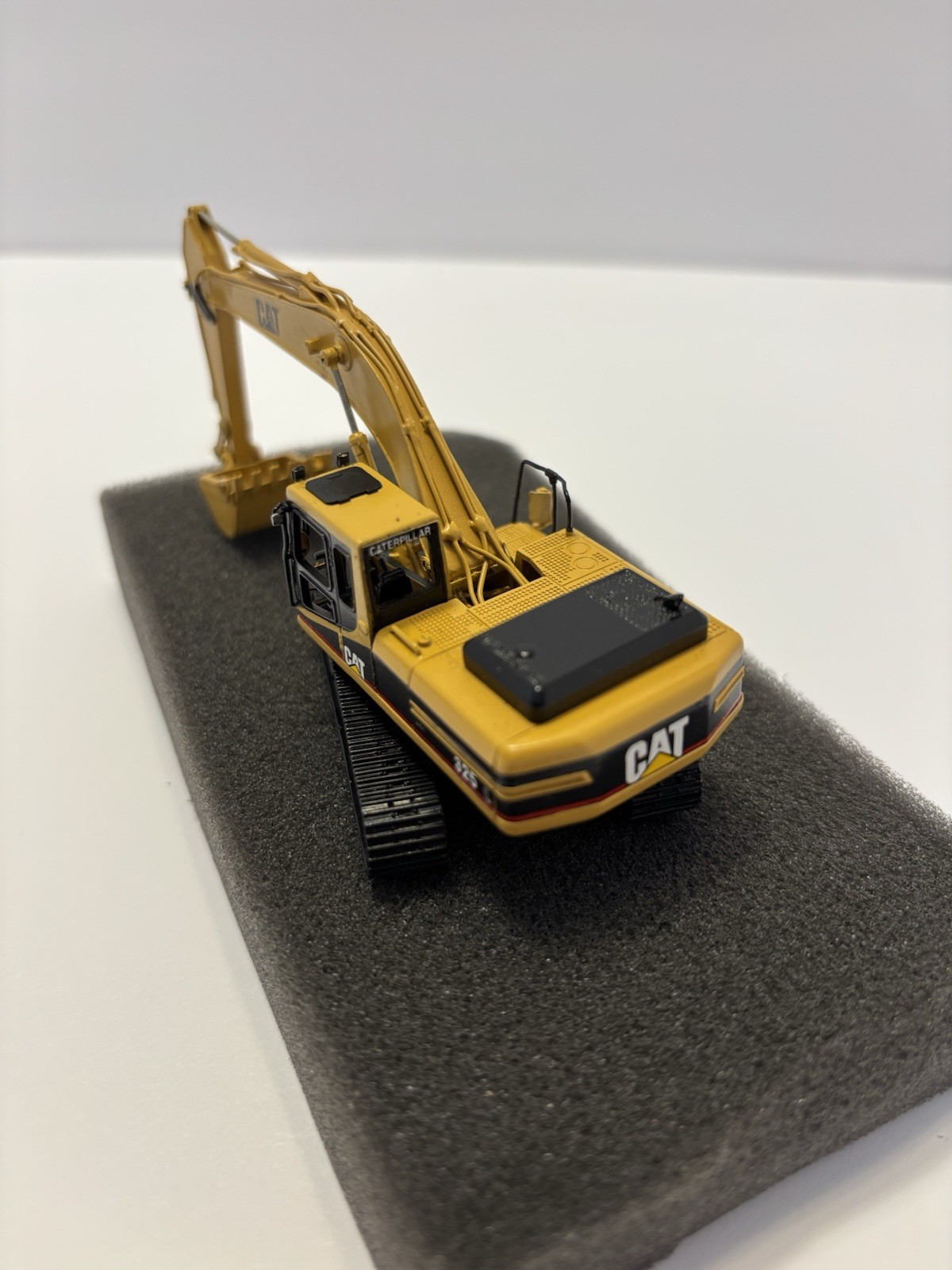 Classic Construction Models Cat 325L Hydraulic Excavator 1:87 Brass Limited Edi…