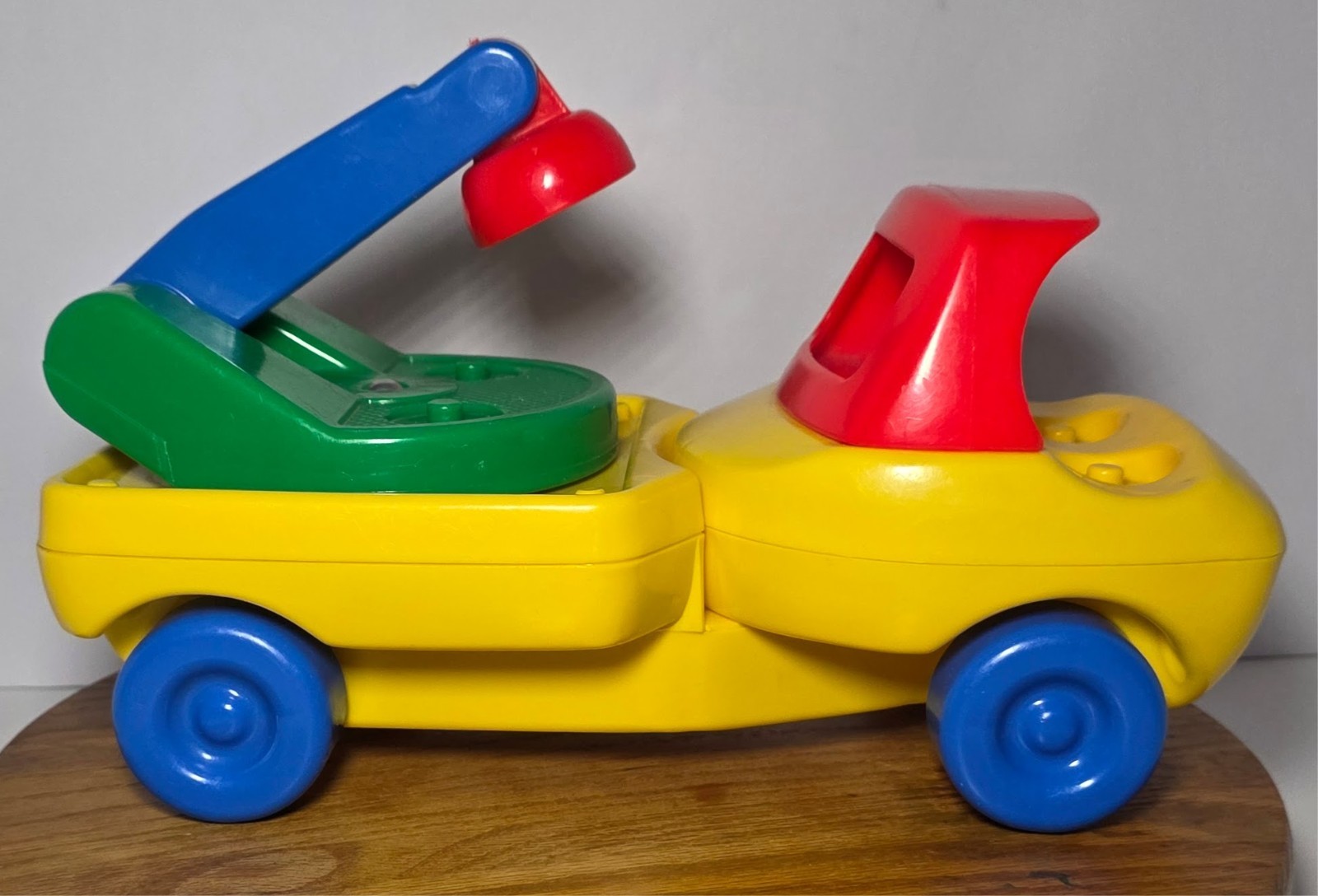 Vintage 1985 Little Tikes Red Yellow Green Blue Up ‘N Down Cherry Picker