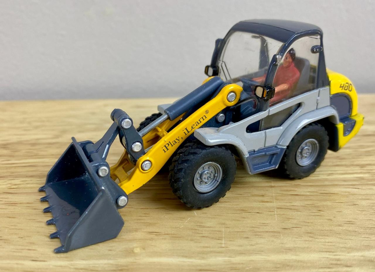KDW 480 Front End Loader Die Cast iPlay iLearn