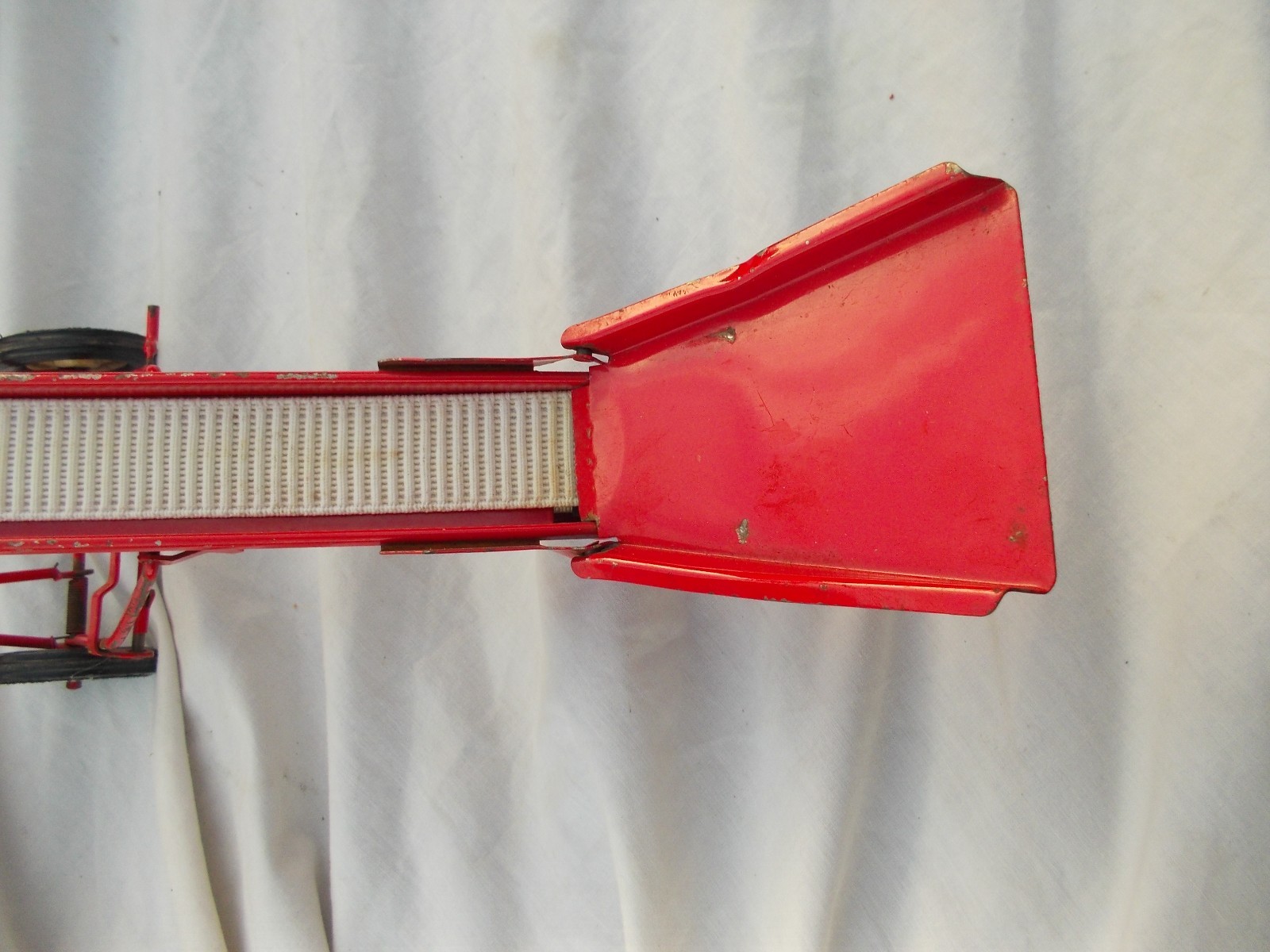 1965 True Tru Scale elevator lift 1/16 scale vintage tin farm toy WORKS NICE ORG