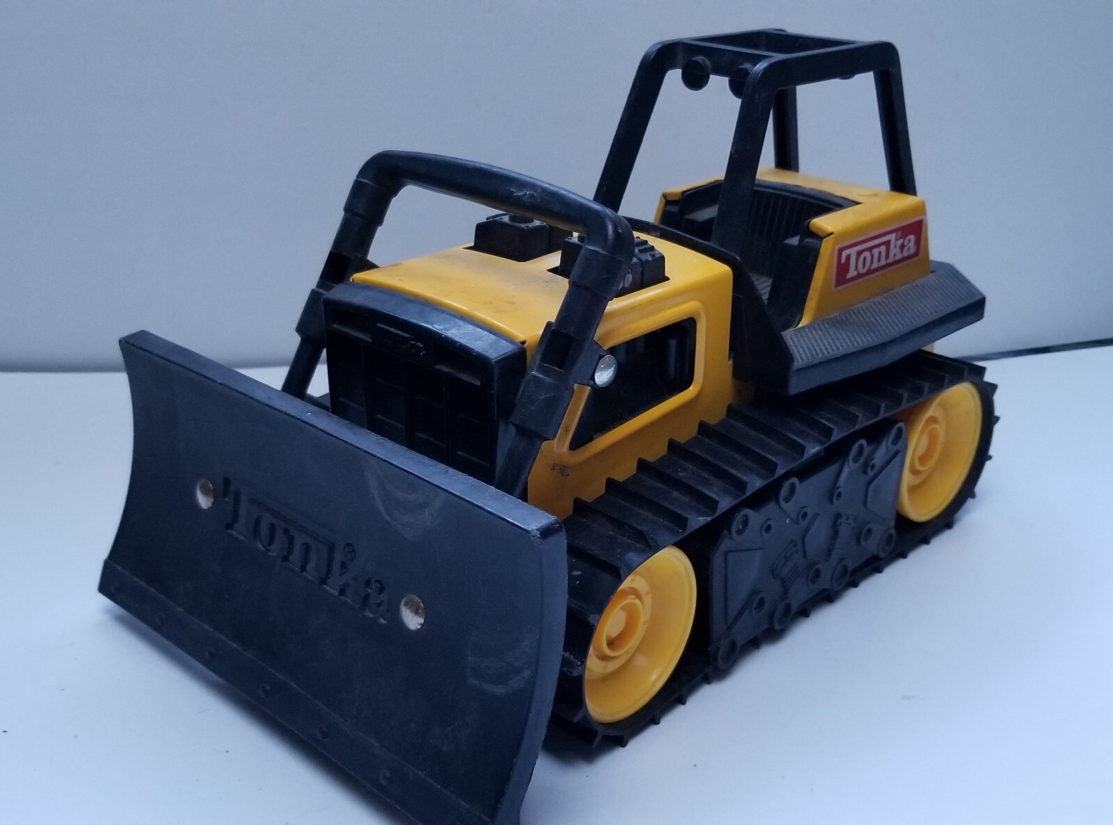 RETRO TONKA CLASSIC STEEL BULLDOZER CONSTRUCTION HEAVY MACHINERY TOY 92961