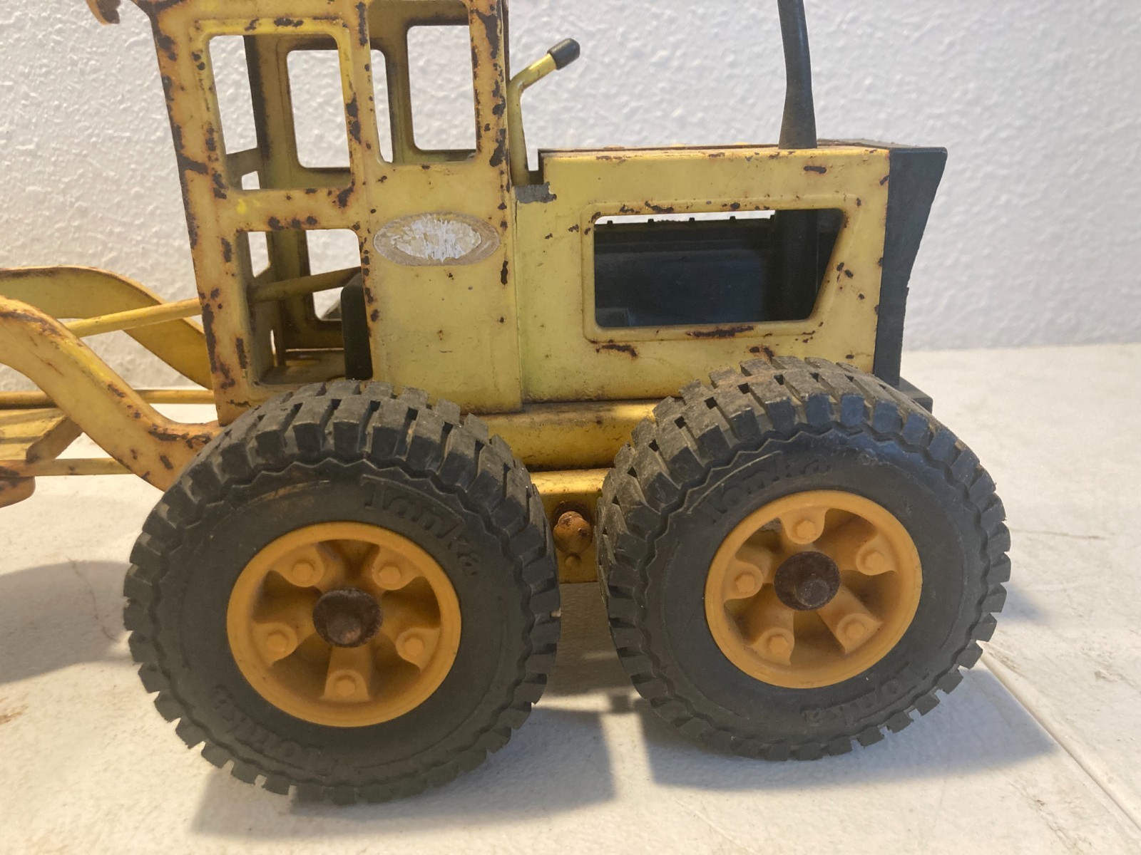 Lot of 2 Tonka MR-970 Road Grader & Bulldozer Crawler Tractor 1970s