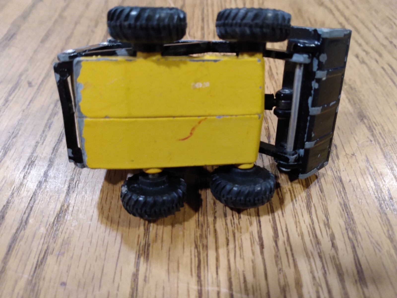 ERTL Mighty Movers New Holland L555 Skid Steer Loader DieCast 1:64