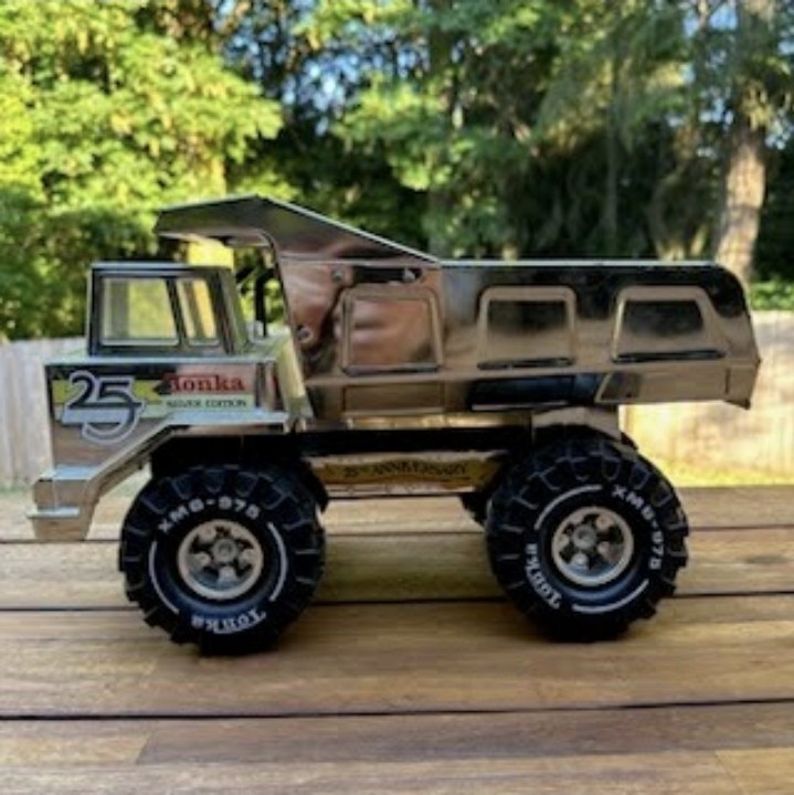 Collectible Vintage 1990 TONKA 25th Anniversary Silver Dump Truck Special Ltd Ed