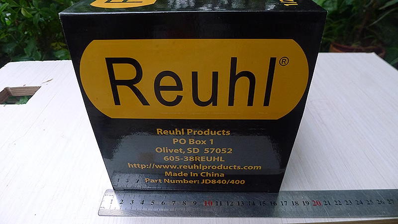 1:24 Scale John Deere 840 Diesel with 400 Scraper – Reuhl Model JD840/400 New