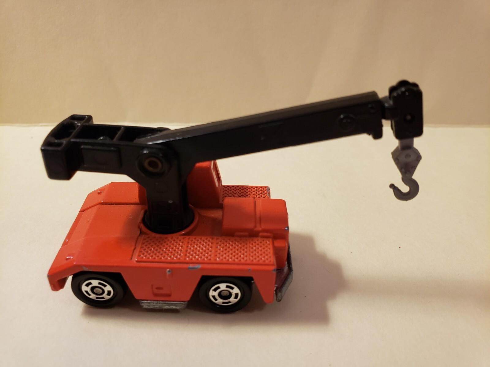 Tomica #33 PICROVER Crane 1/96 scale no box