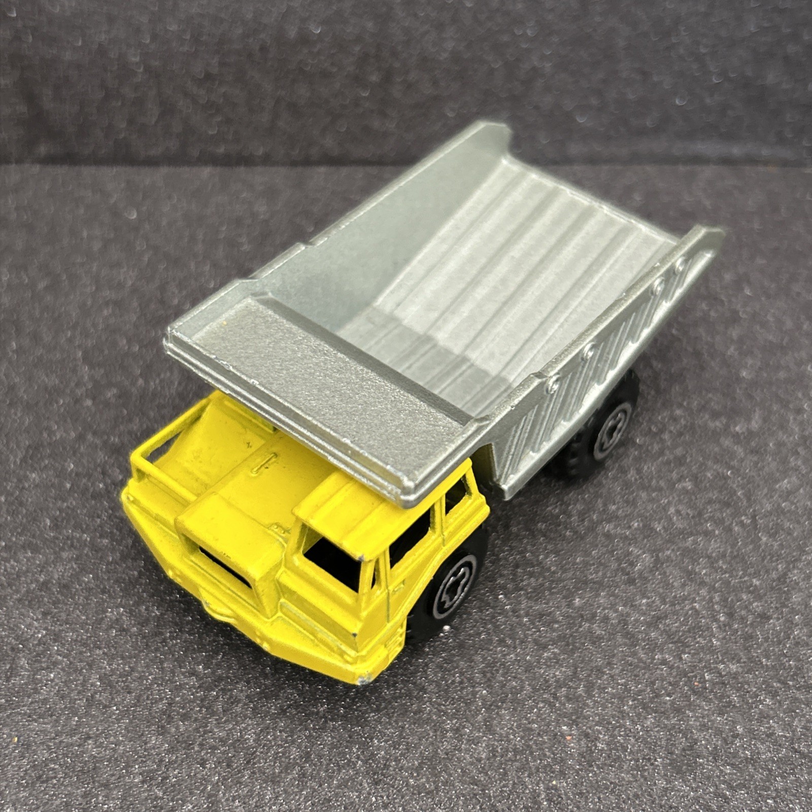 Vintage Diecast Majorette BENNE CARRIERE 1/100 Dump Truck #274 France 1980s R384