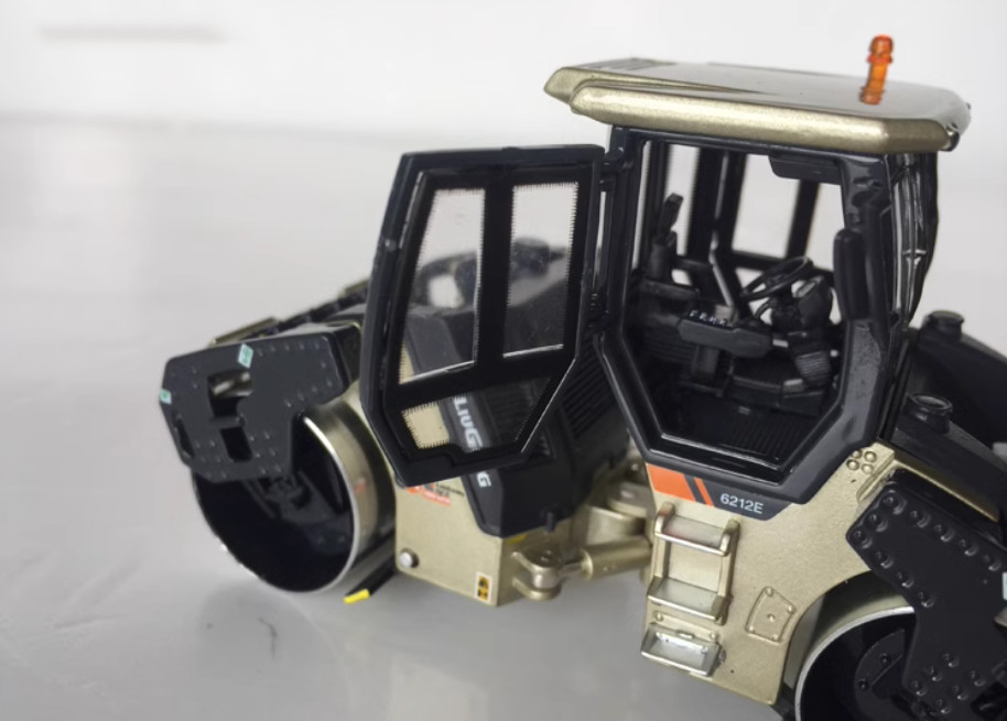 1:50 LIUGONG CLG6212E Double-drum Road Roller Construction Machine Diecast Model