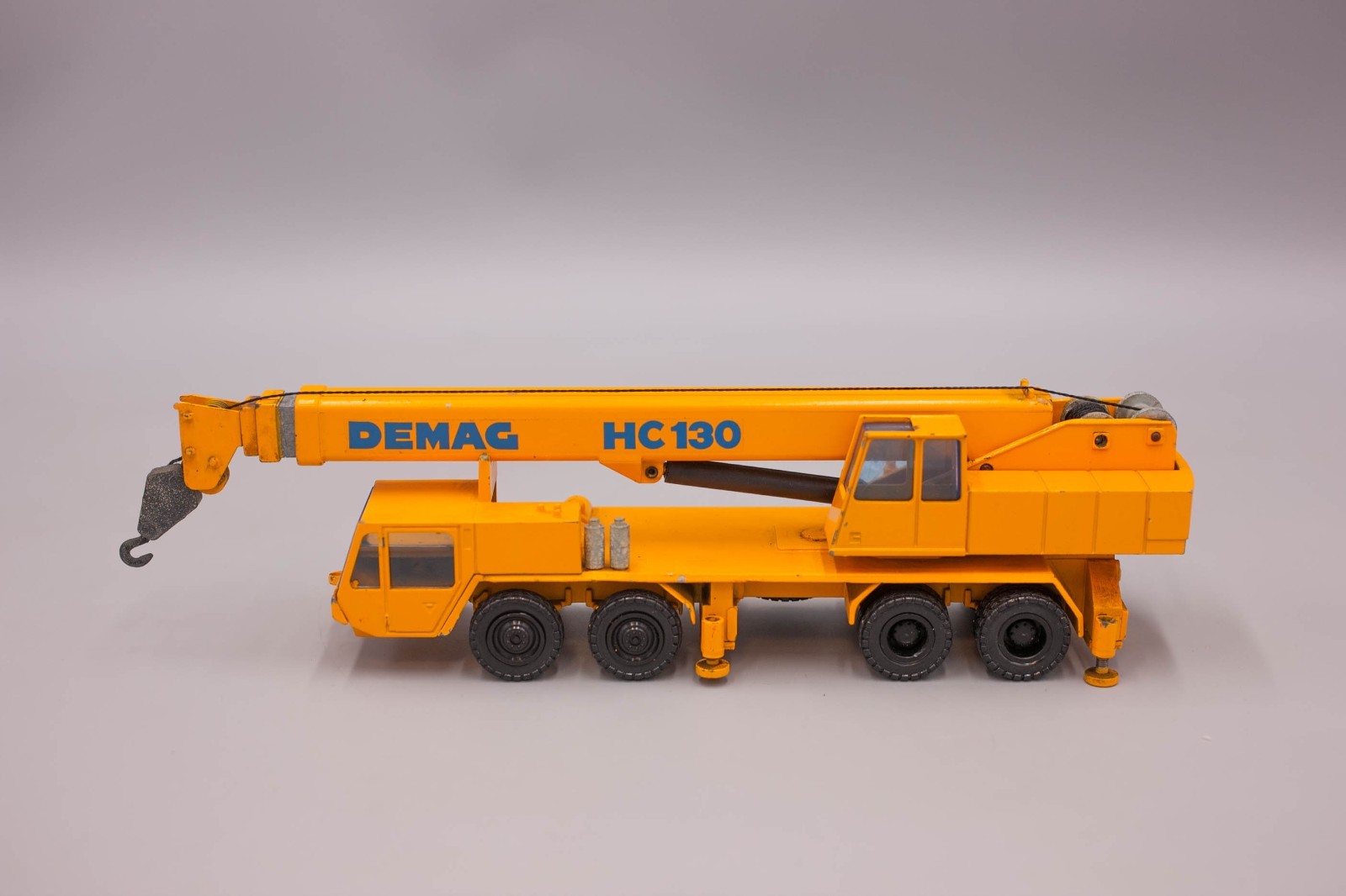NZG #240 1:50 ‘Demag HC130 Telescopic Truck Crane’