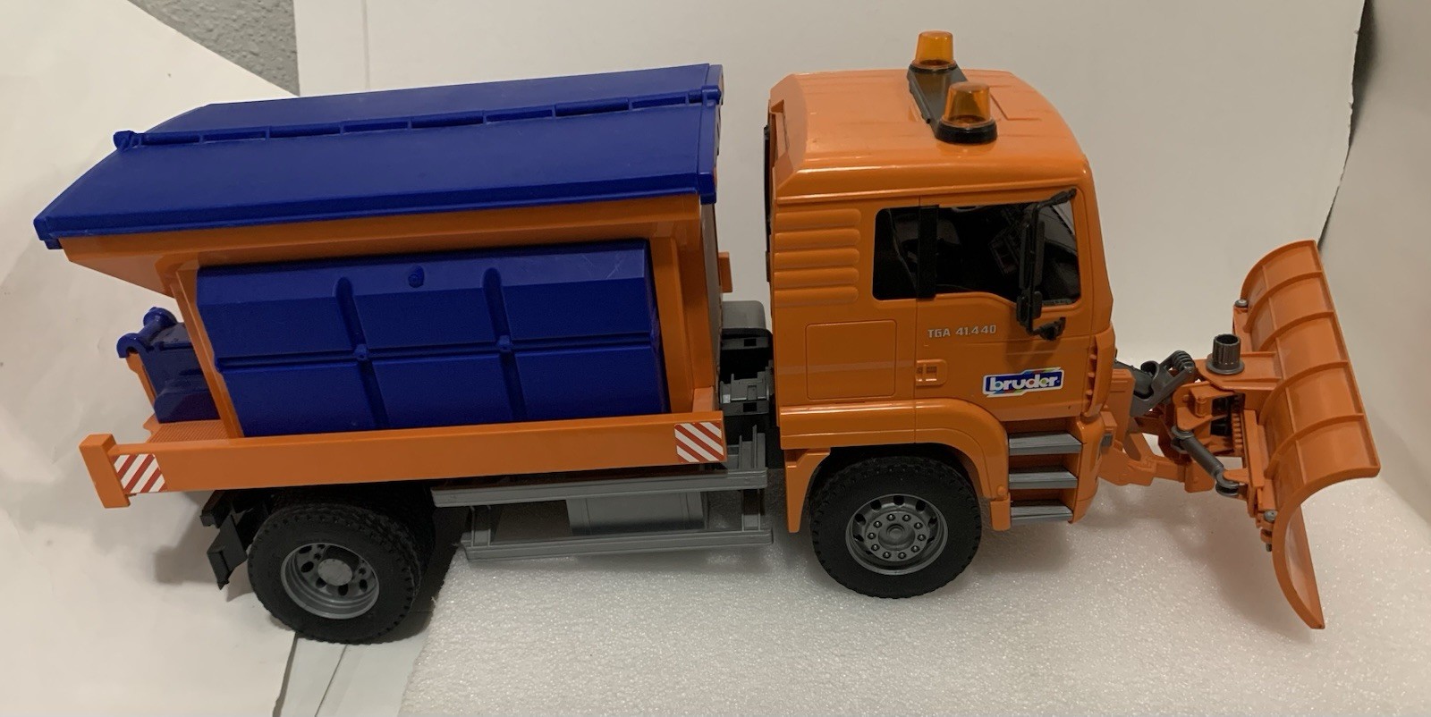 Snow Plow Truck MAN TGS with Snow Blade Bruder Toy Car Model 1/16 1:16