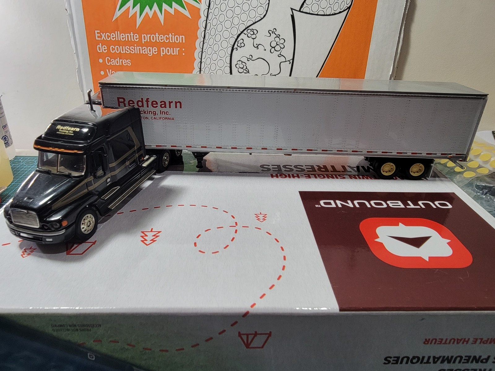 DCP 1:64 Redfearn Trucking Black Semi Truck w/ Utility 3000D-X Dry Van Trailer