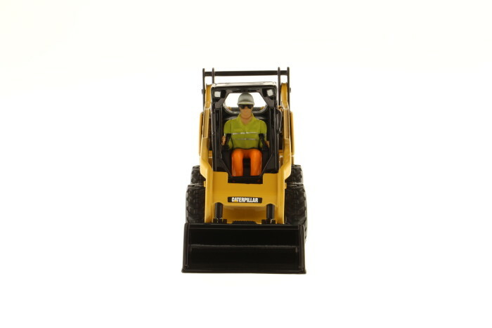1:32 DIECAST MASTERS *CATERPILLAR* CAT 272C Skidsteer Loader *85167* NIB