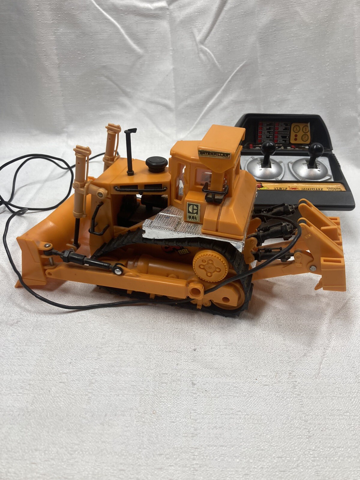 New Bright Caterpillar Bulldozer D9L Wired Remote VTG 1988 Construction