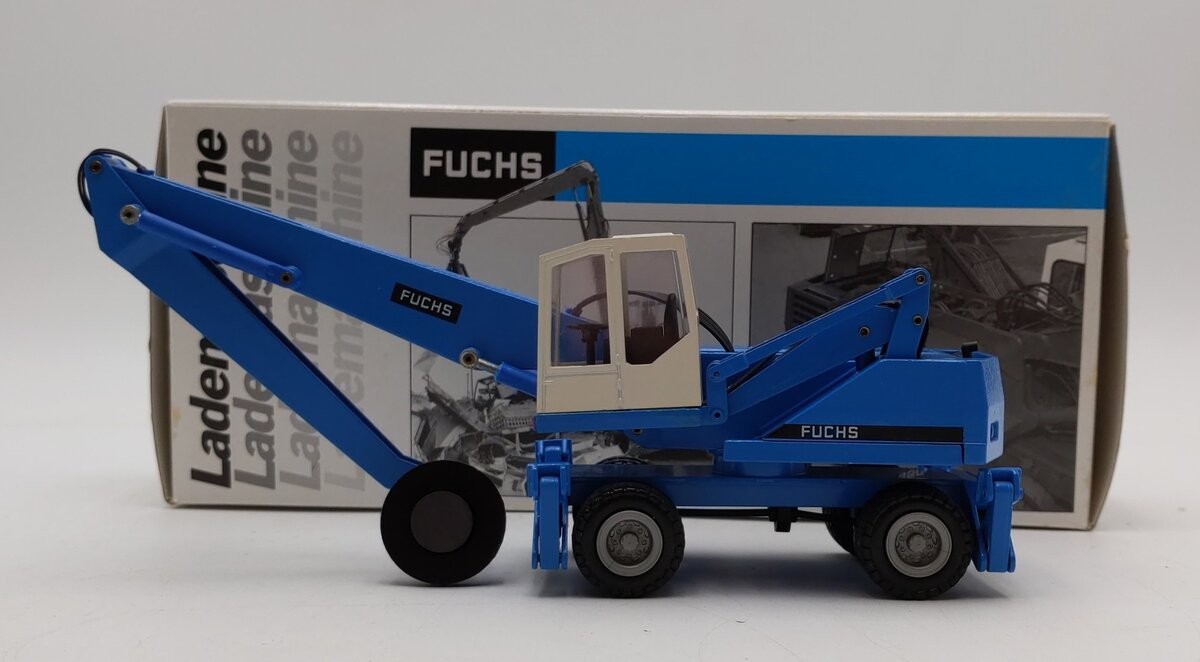 Conrad 1:50 Scale 2842 Fuchs 350 Scrap Metal Materials Handler w/Magnet LN/Box