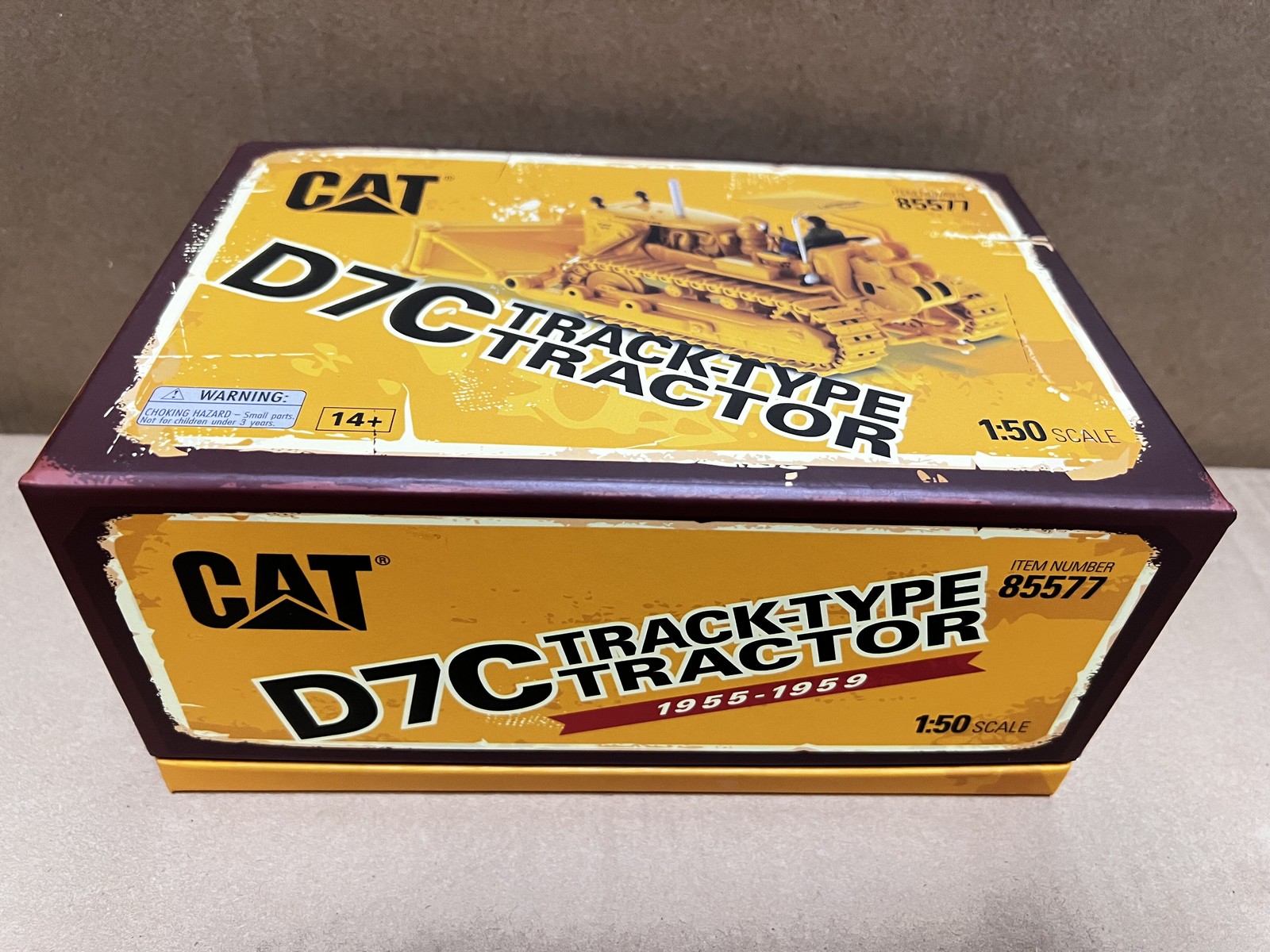 DM 1:50 CAT D7C Caterpillar tracked bulldozer alloy vehicle shovel model 85577