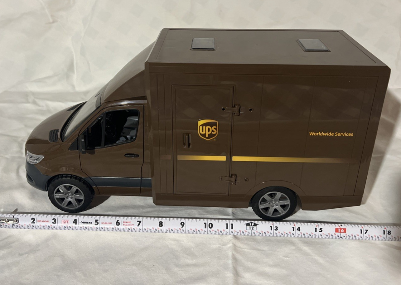 BRUDER #02678 MB Sprinter UPS Truck w/ Pallet Jack, figure, boxes, lightly used