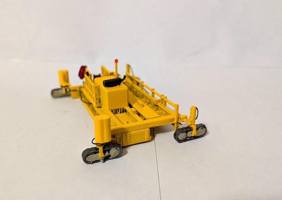 1/87 HO Scale Custom Built Wirtgen SP65 Concrete Slipform Paving Machine