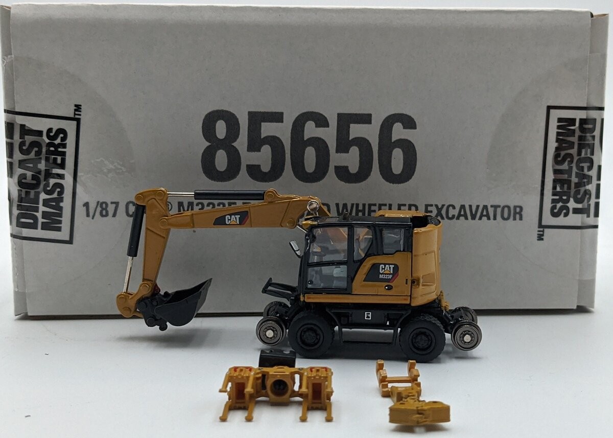DieCast Masters 85656 1:87 Cat Diecast M323F Railroad Wheeled Excavator