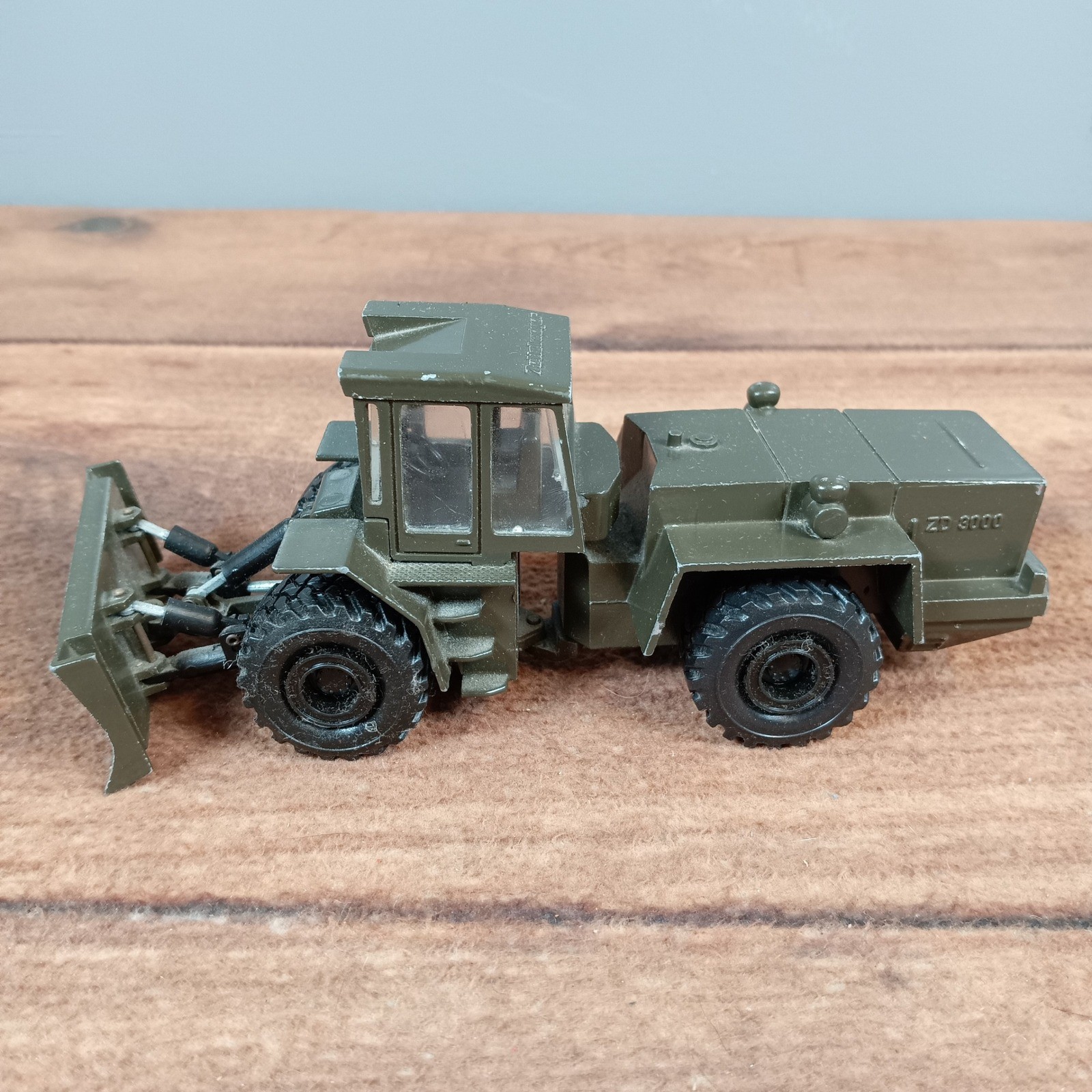 Zettelmeyer ZD 3000 Military Bulldozer Toy 6.5in Green Good Diecast Metal Model