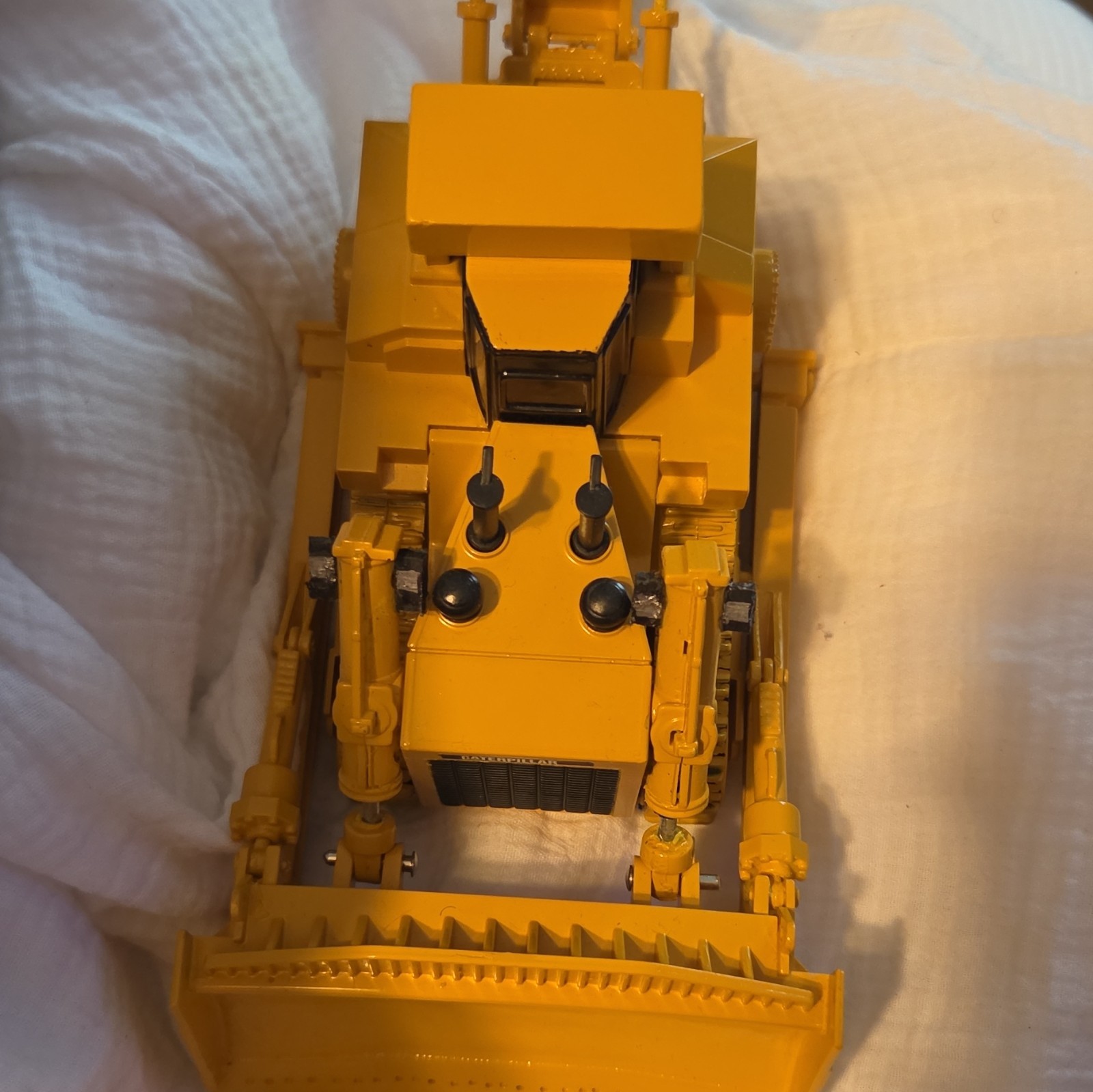 CAT Caterpillar D11R Dozer Diecast Model, 1:50, Yellow/Black