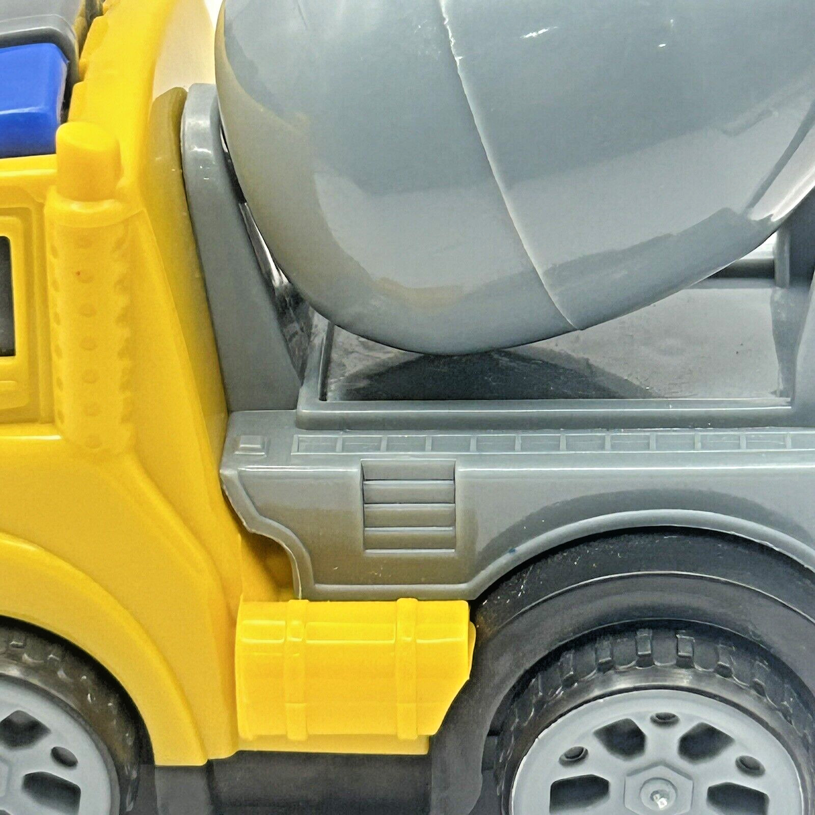 2022 Cement Truck Alloy Engineer Children Toy Car Construction Model Vehicle
