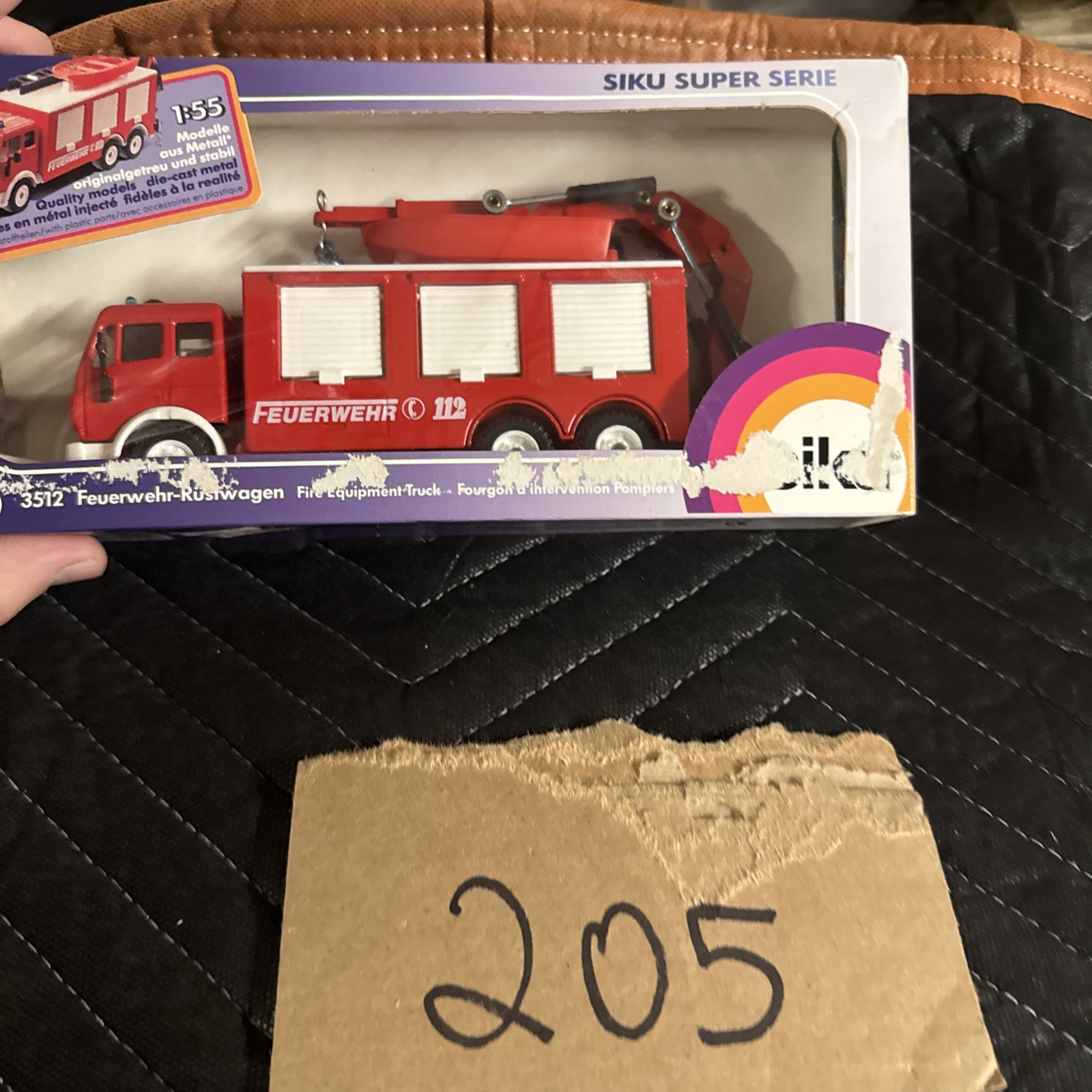 SIKU 3512 ‘FEUERWEHR-RUSTWAGEN FEUERWEHR FIRE EQUIPMENT TRUCK’ 1:55. MIB/BOXED.