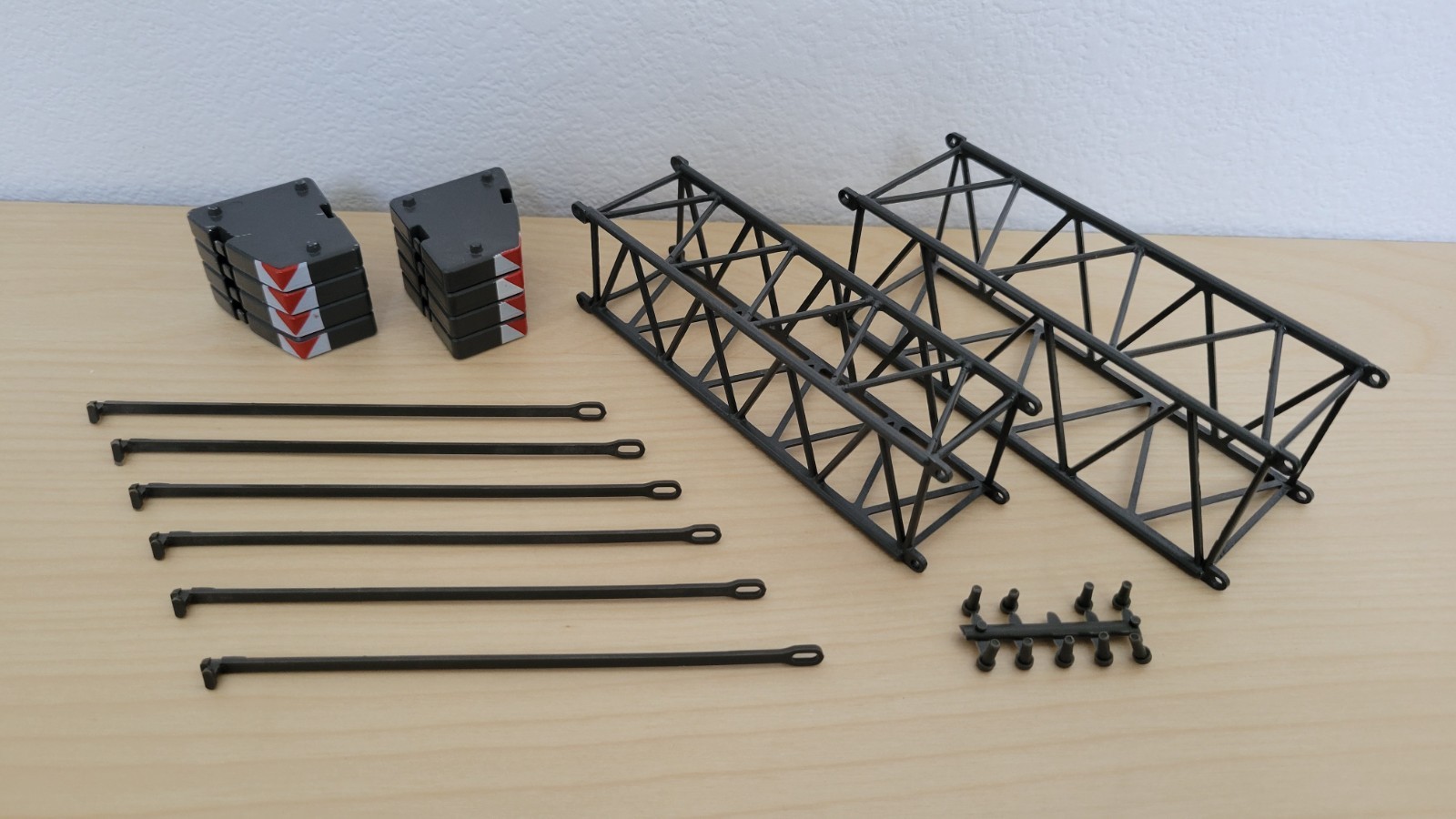 1/50 Conrad 98003 Sennebogen 5500 Crawler Crane – Boom Extension Kit