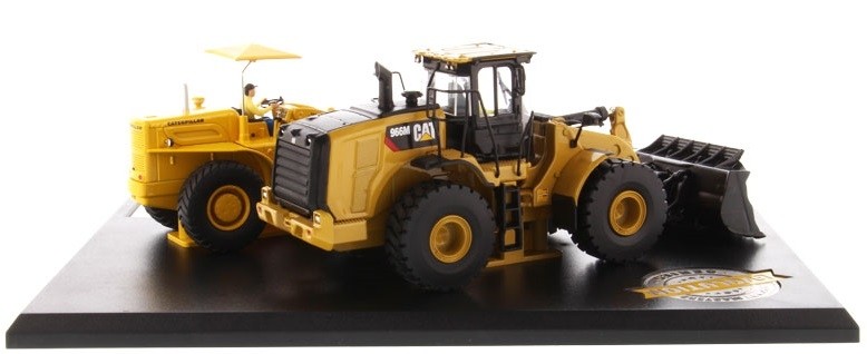 DIECAST MASTERS – Evolution Series Set with Two CATERPILLAR Loaders the…