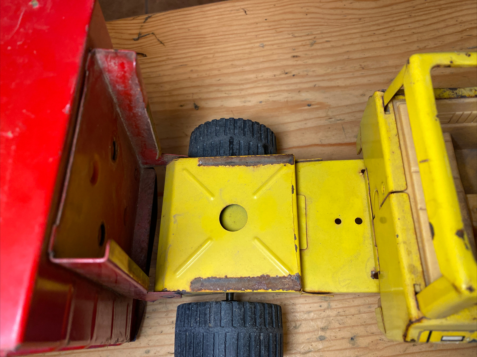 Vintage 1983 Tonka Construction Chevy Dump Truck #51070 Yellow / Red