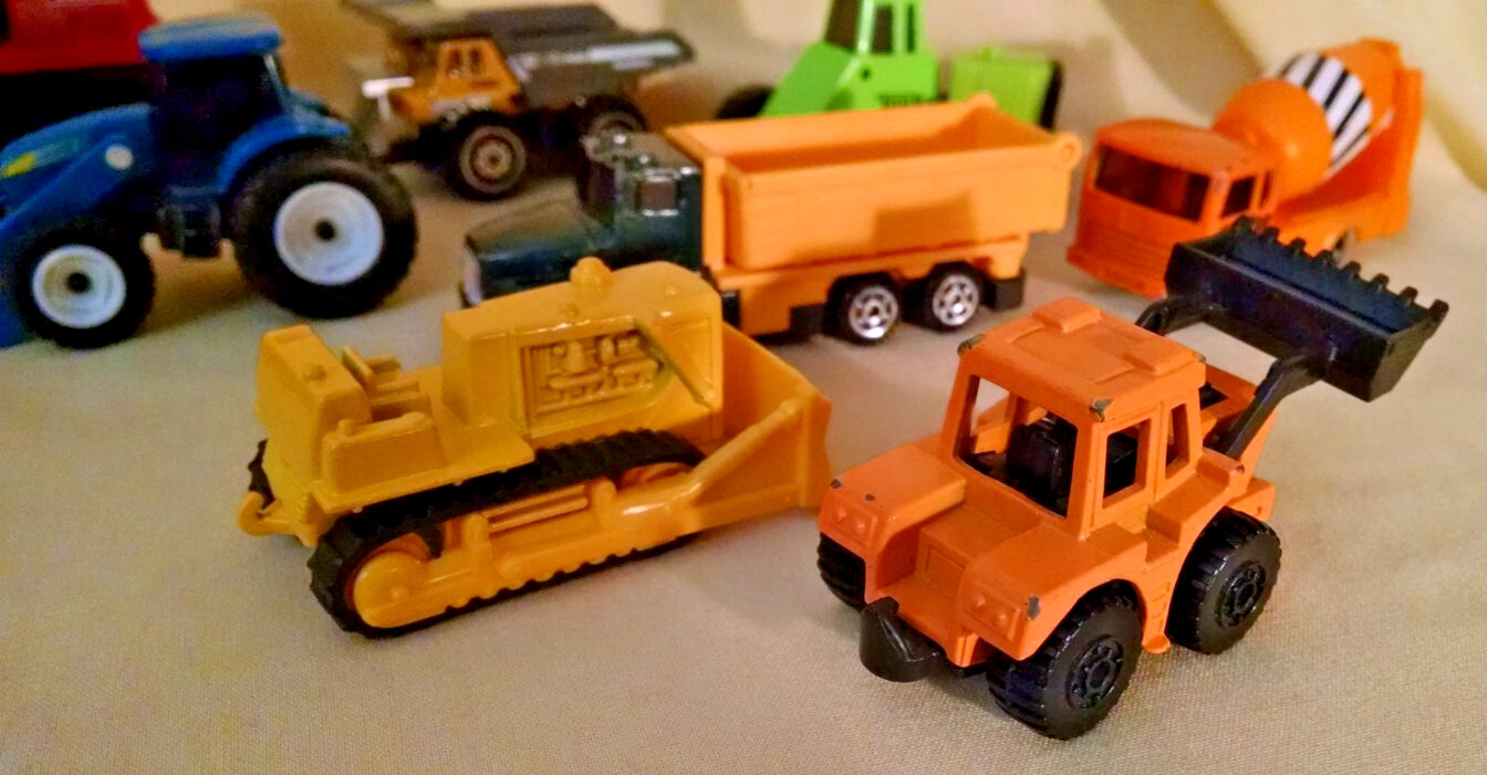 CONSTRUCTION VEHICLE LOT PETERBILT TONKA CAT KONG K25 DUMP TRUCK BULLDOZER CRANE