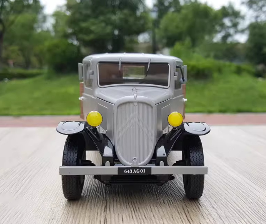 1:24 MAQMADON 1952 U23 Pickup Truck Construction Vehicle Diecast Model Gray