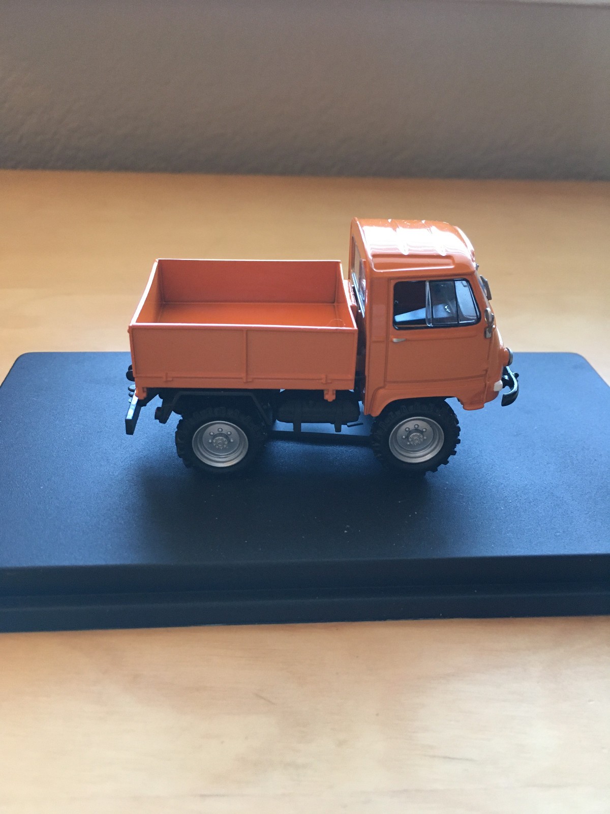 UNIVERSAL HOBBIES VINTAGE NO.UH6055 SINPAR CASTOR 1200 D 1965 PICK UP