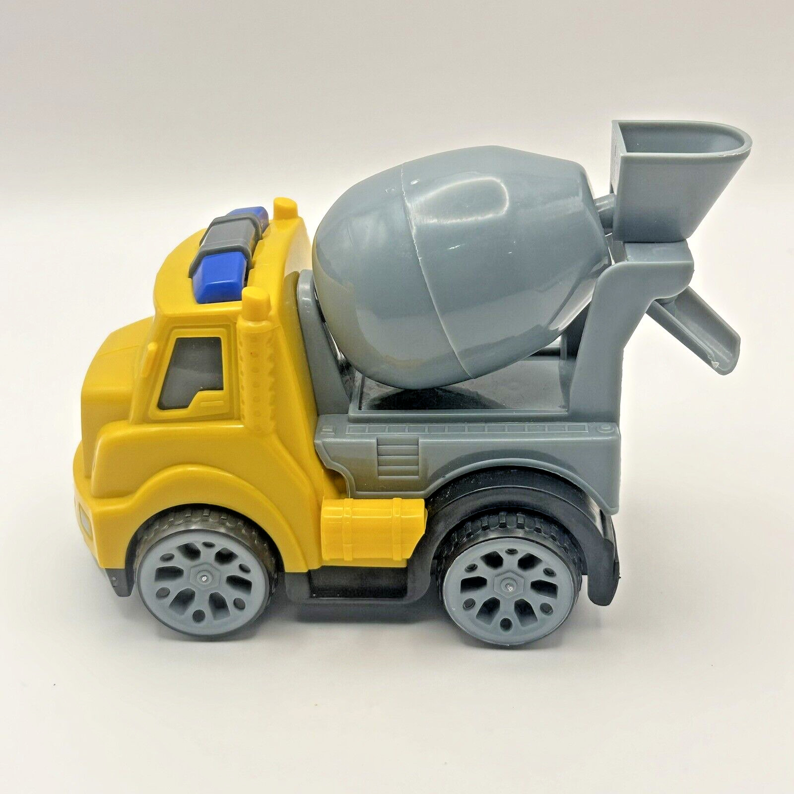 2022 Cement Truck Alloy Engineer Children Toy Car Construction Model Vehicle