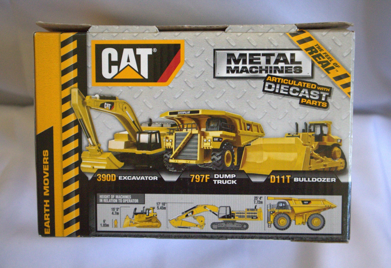 Cat 390D Excavator 1:100 Scale Articulated Metal Machine Die Cast Toy State 2016