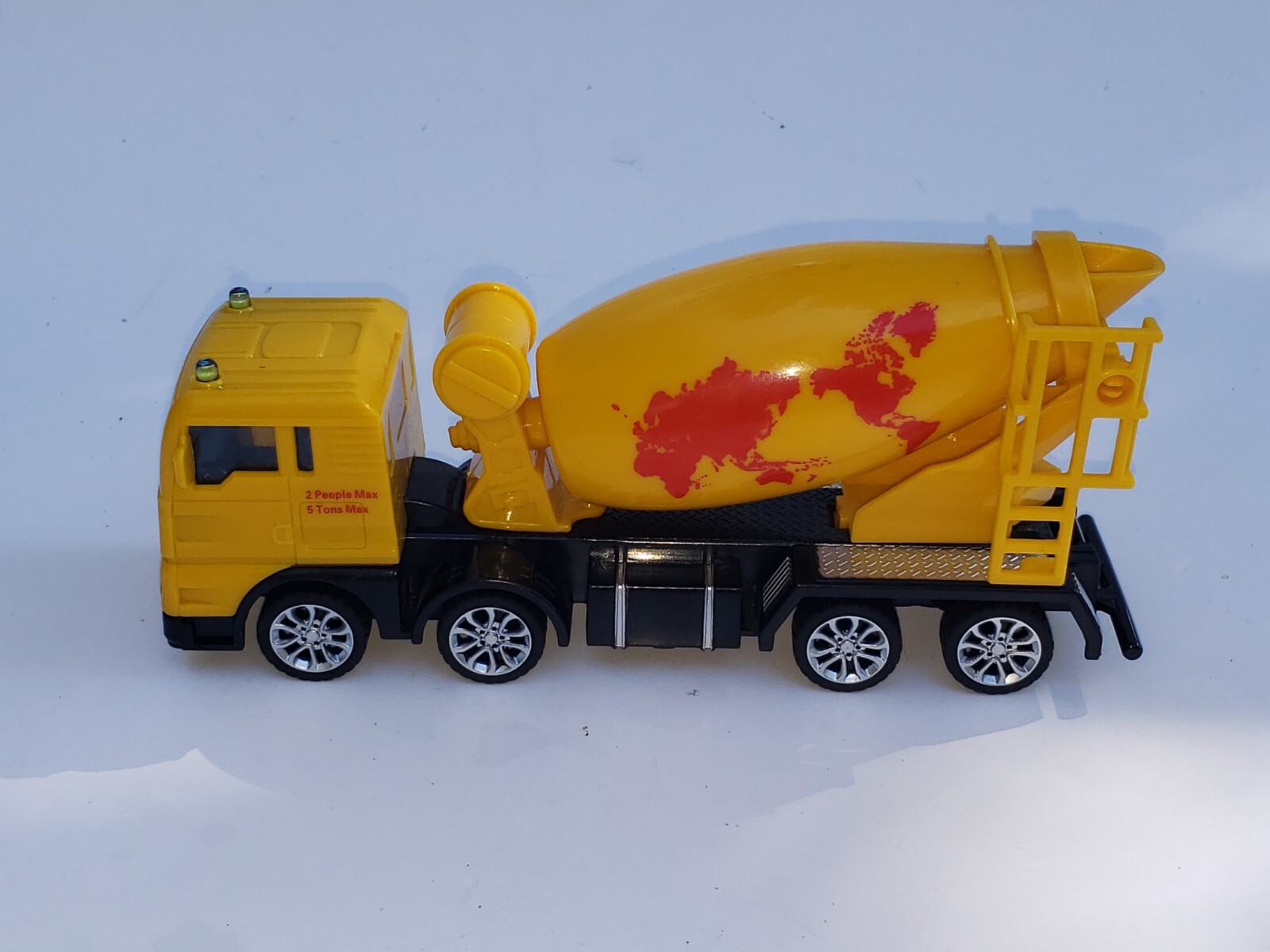 1/60 Scale MAN COE Cement Mixer Plastic Toy Model Truck (6.25″) Toy Car!
