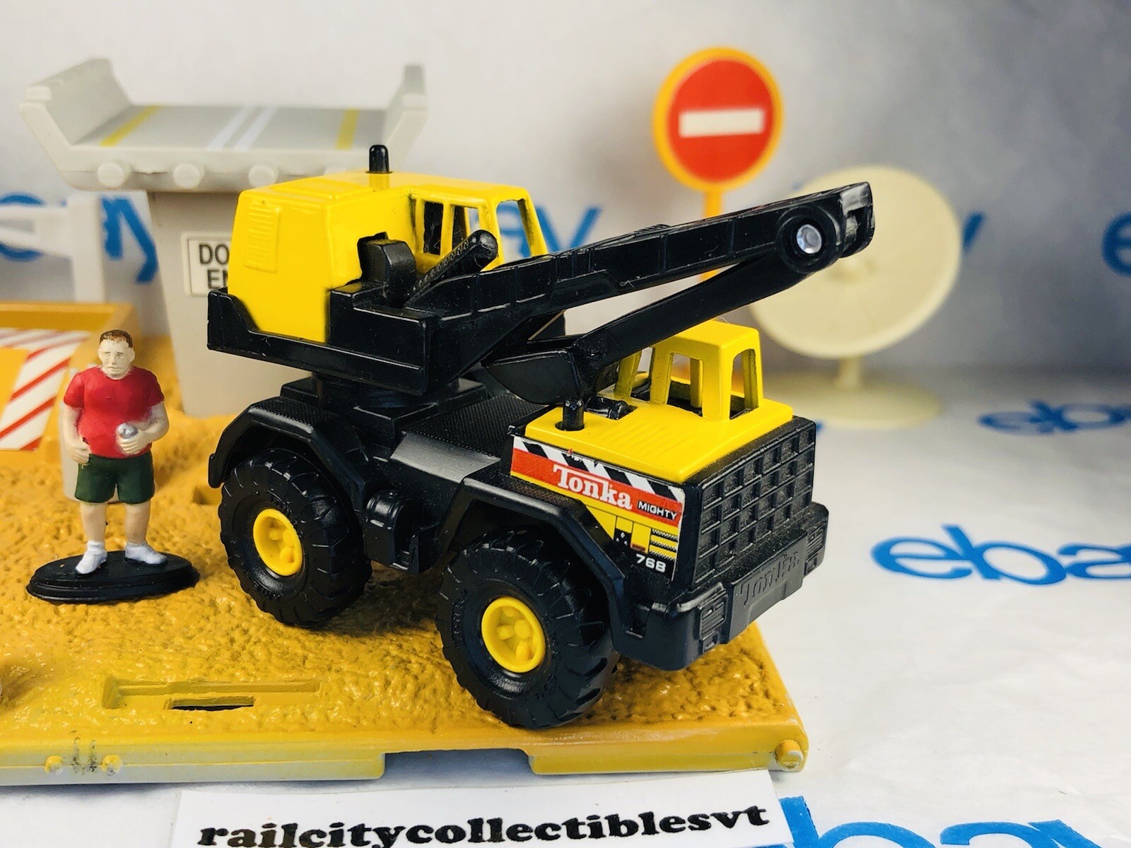TONKA #768 RARE BACKHOE CONSTRUCTION TRUCK TOY 1999 VEHICLE 3″