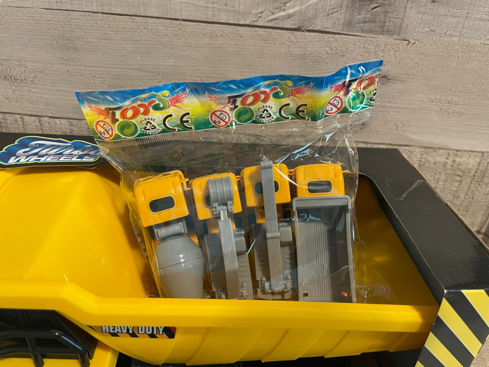 Dump Truck 10″ Light & Sound – Plus Mini Set of Construction Vehicles