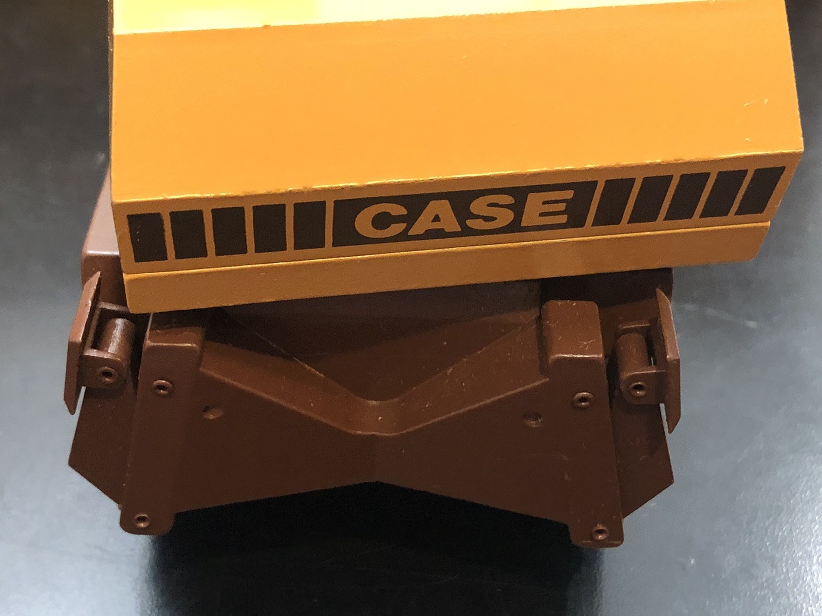 Conrad #2962 CASE 1085 Cruz-Air Excavator Diecast Model Boxed – Scale 1:35