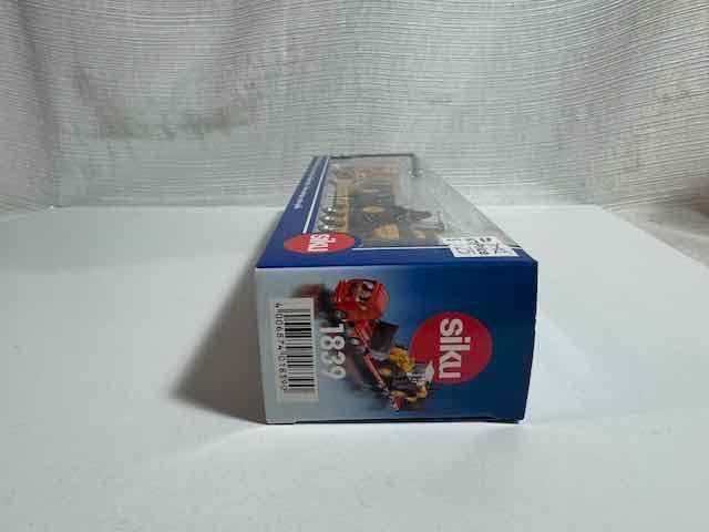 Siku low loader with four wheel loader #1839 Nib Collectors Quality Condition